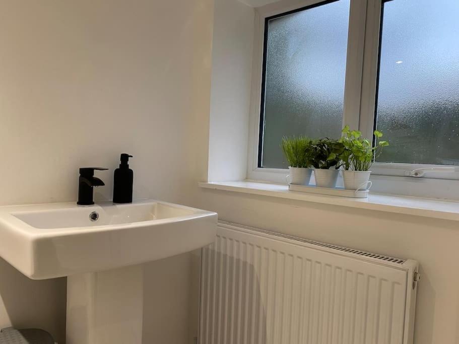 Modern 2 Bedroom Cottage Near Bike Park Wales. Merthyr Tydfil Dış mekan fotoğraf
